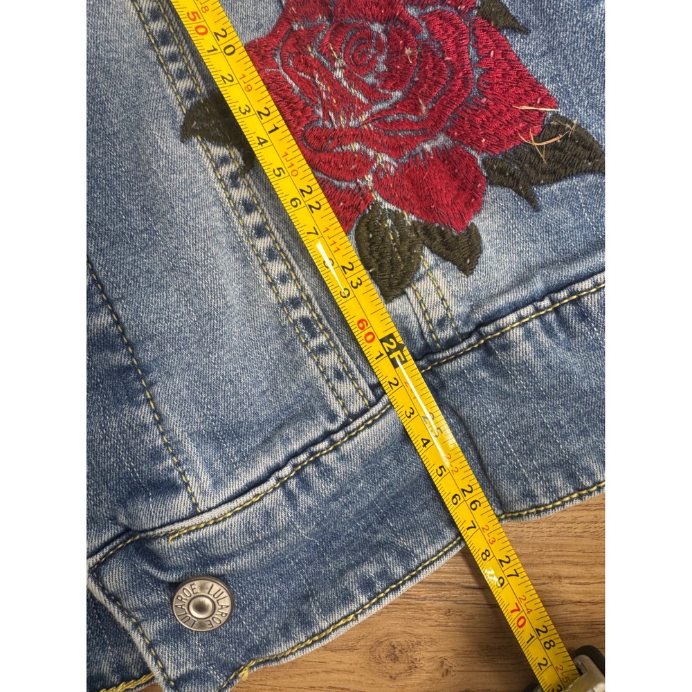 LuLaRoe Denim Jacket Womens M Blue Red Rose Floral Embroidered Stretch Jean Coat - Picture 10 of 10